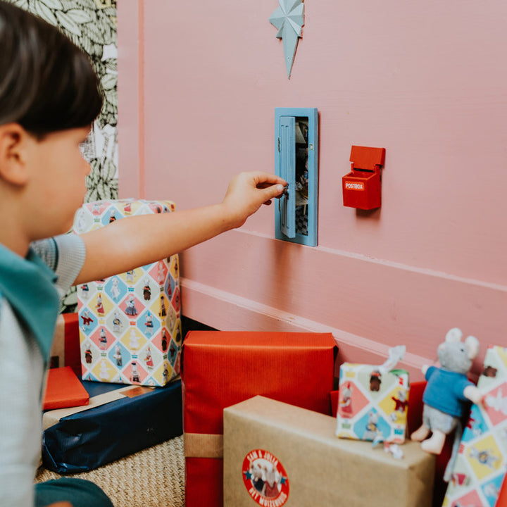 DIY Furniture LITTLE MOUSE DOOR