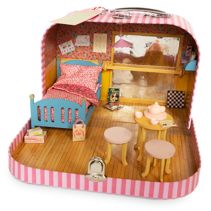 Suitcase Set To Go: ELLA'S BALLET ROOM