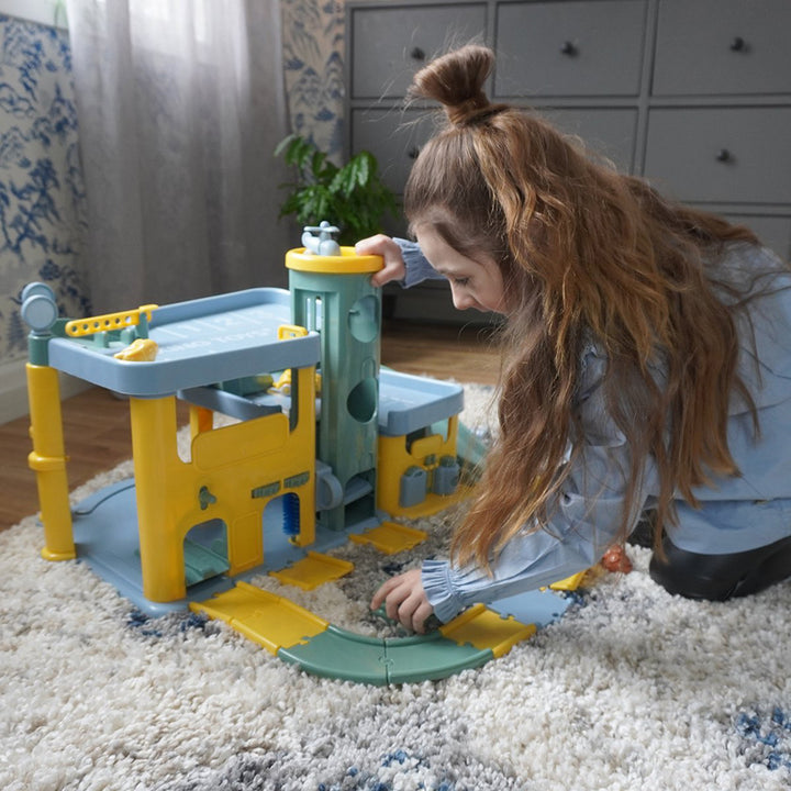 Re:line Viking City TWO-STORY GARAGE & ROAD SET