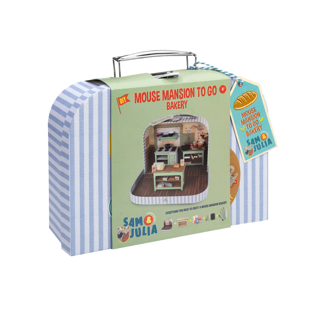 Deluxe Suitcase Set To Go: BAKERY